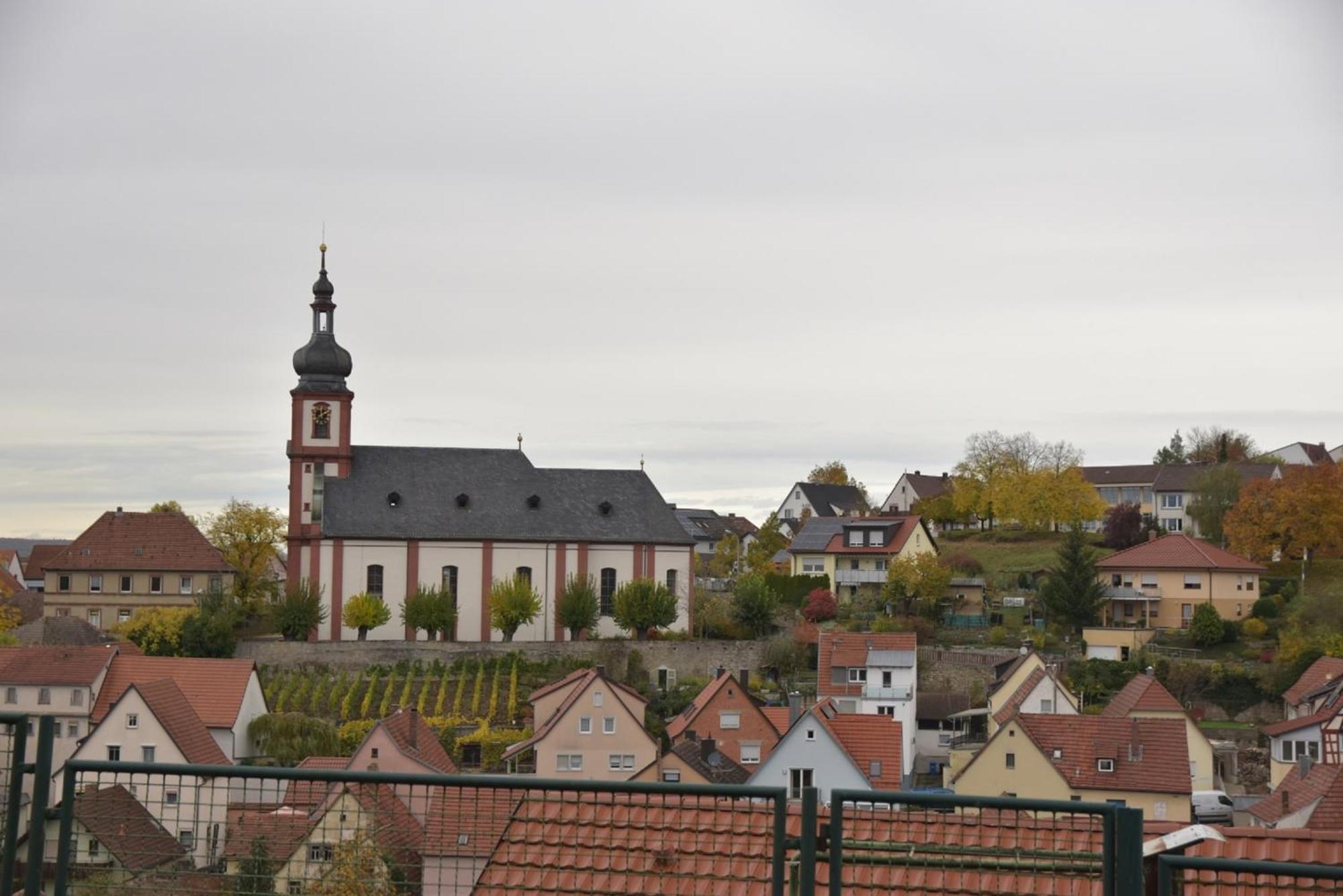 Ferienhaus An Der Hoeh' Zellingen Exteriör bild